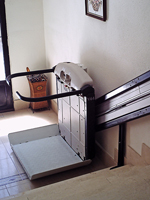 Plataforma salvaescaleras modelo V64 instalada en una casa particular en Almazora (Castelln)