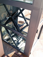 Plataforma salvaescaleras vertical modelo a28 de Vertitec